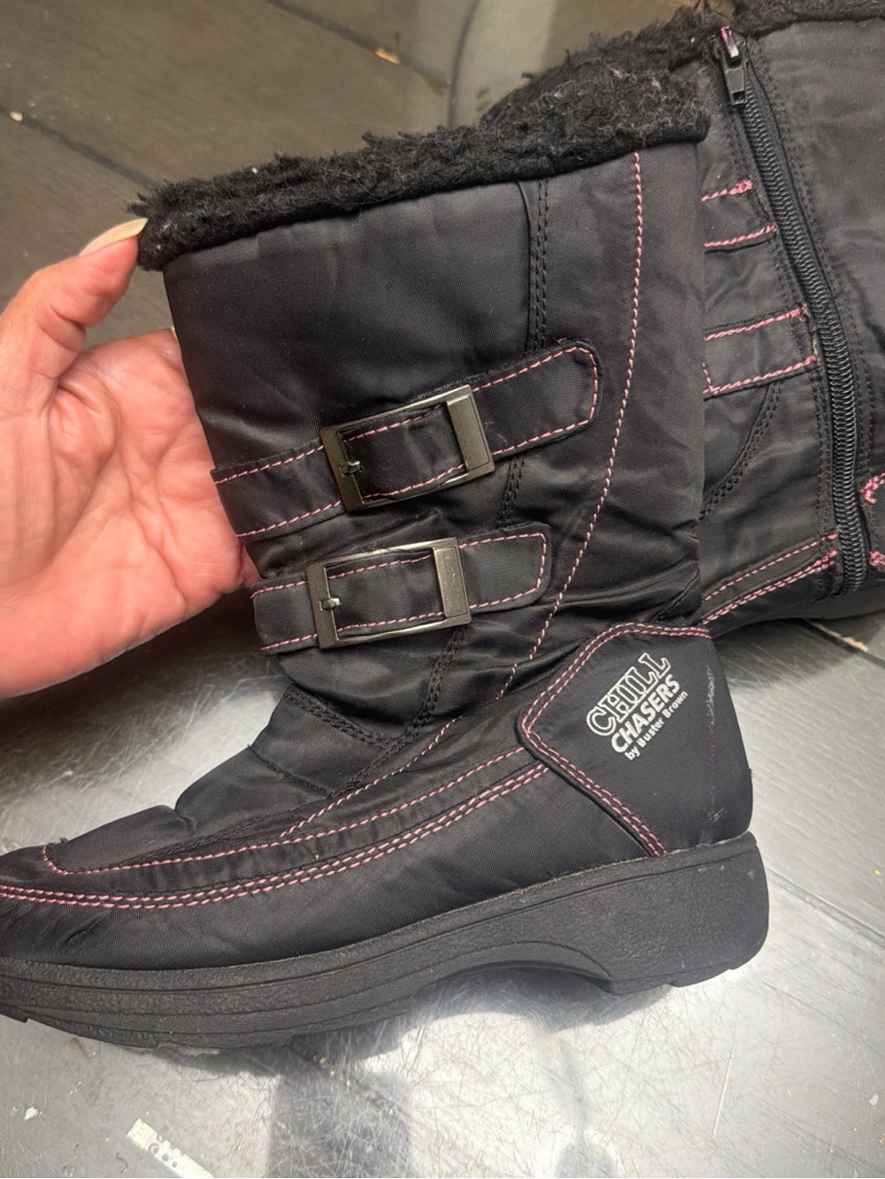 Chill chasers by buster brown Girls Size 1m Boots black Pink  pull on